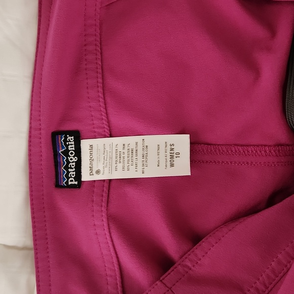 Pink Patagonia Activity Shorts - Picture 5 of 5